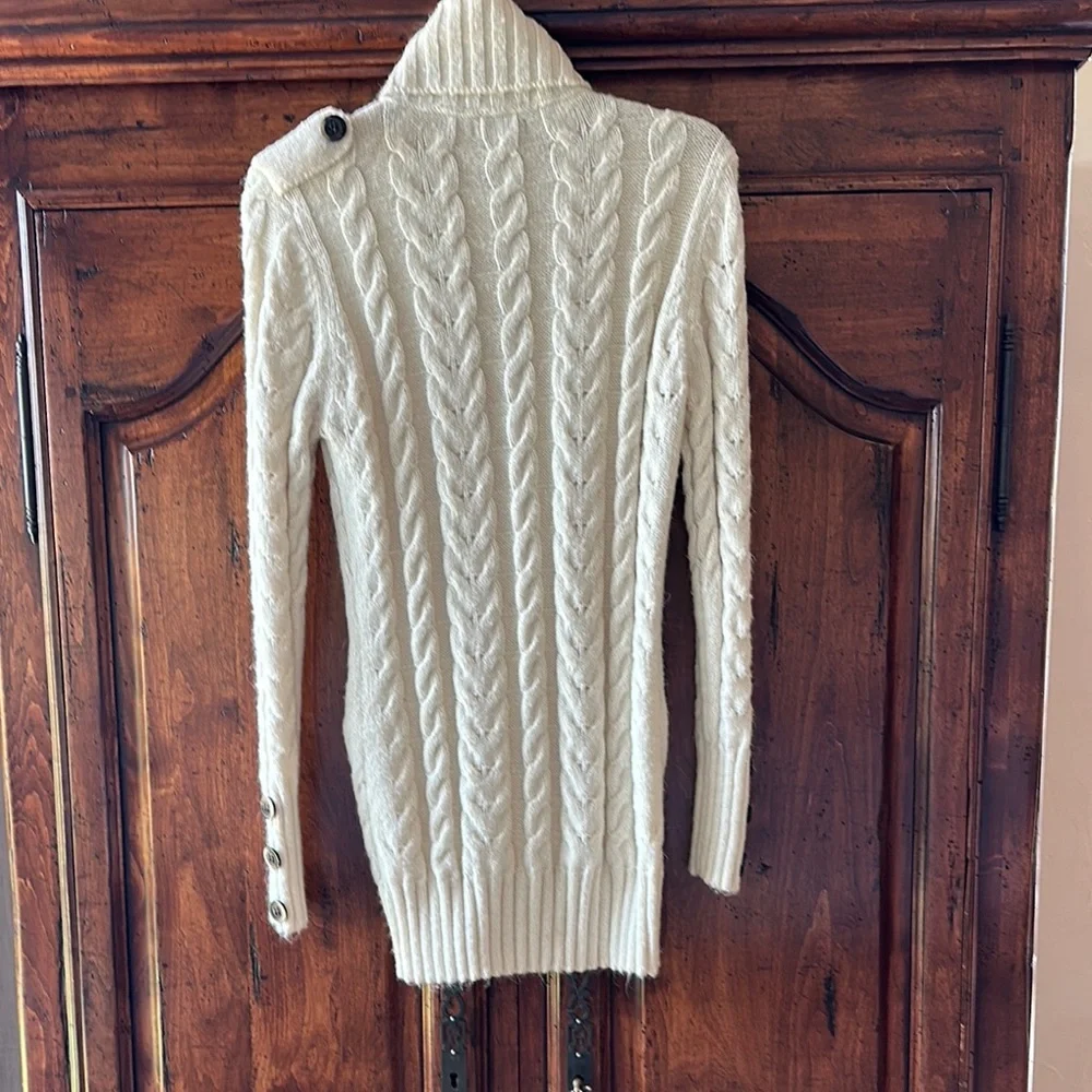 NILS Cream Cable Knit Sweater - Picture 2 of 2